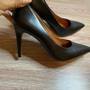 Christian Siriano Pumps